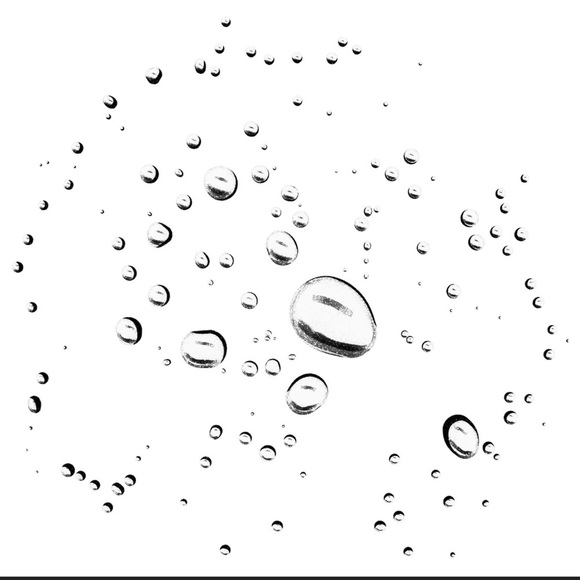 NYX Radiant Finish Setting Spray – Long Lasting Glow 1.69 fl oz / 50 mL - Picture 2 of 4